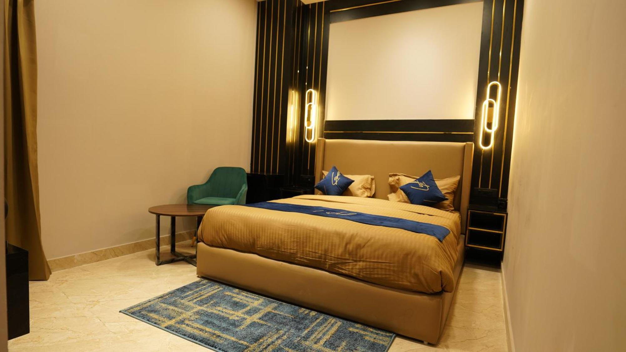 Aquila Grand Suites - Noida Sector 136 Eksteriør bilde