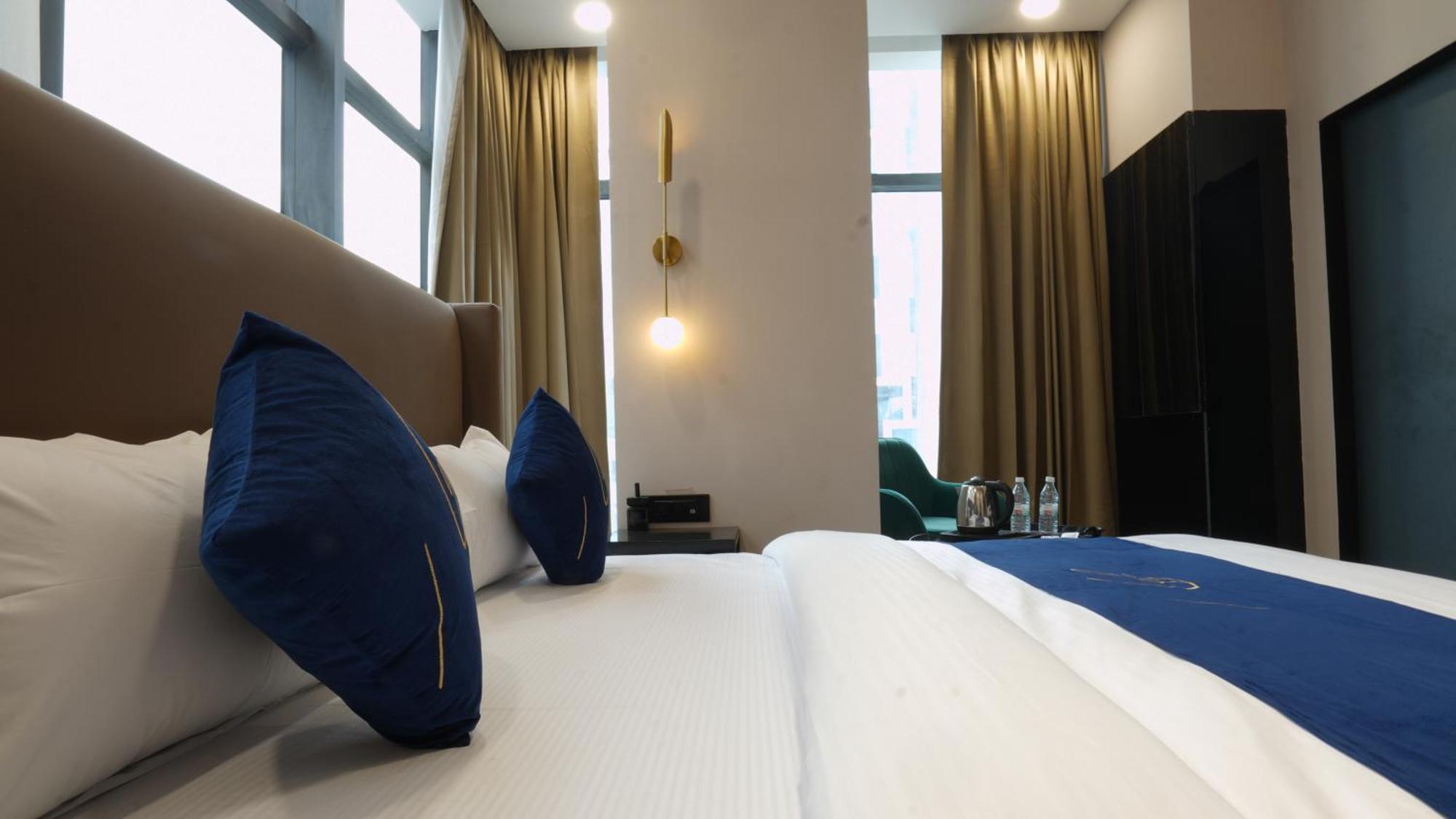 Aquila Grand Suites - Noida Sector 136 Eksteriør bilde