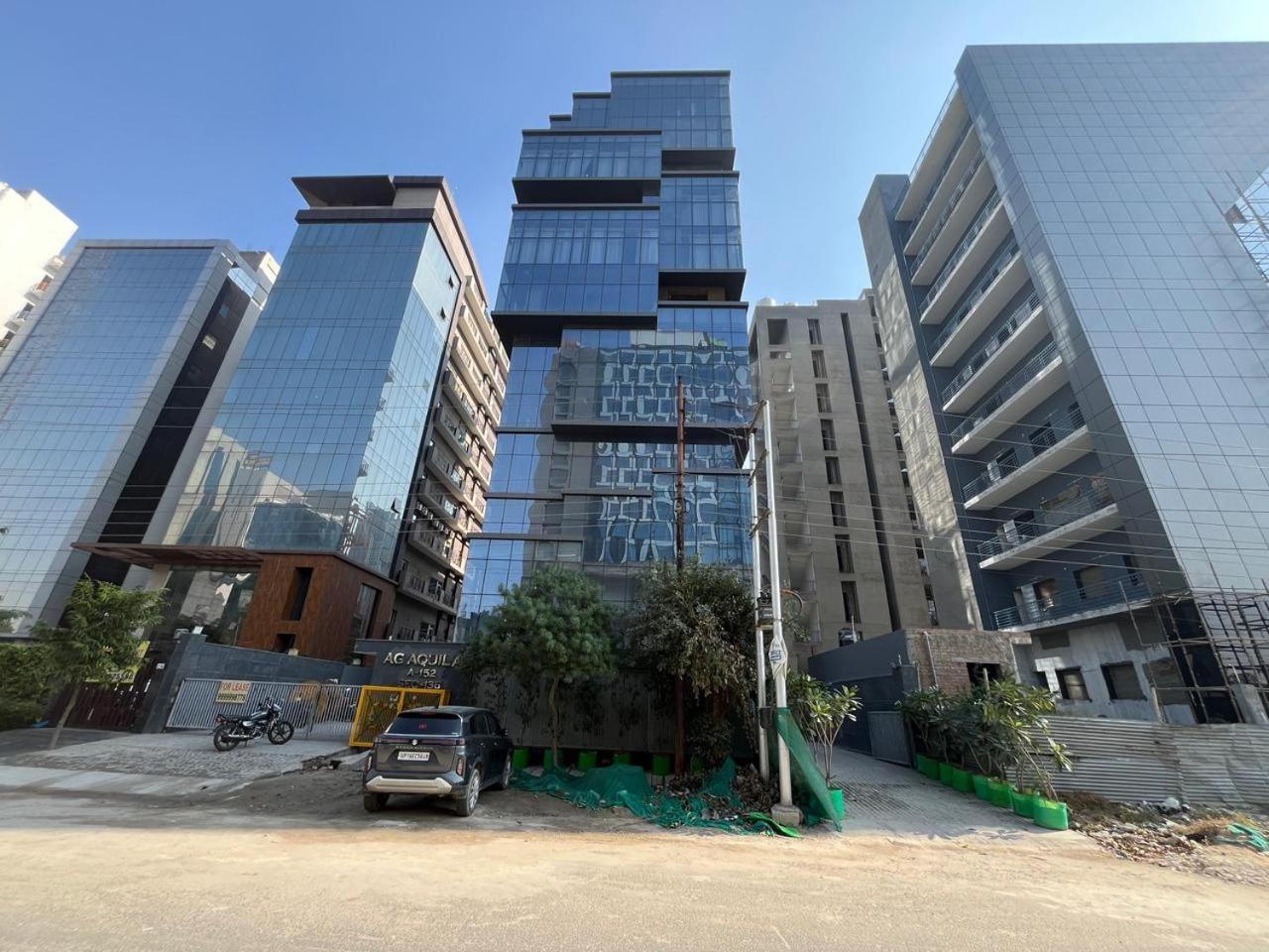 Aquila Grand Suites - Noida Sector 136 Eksteriør bilde