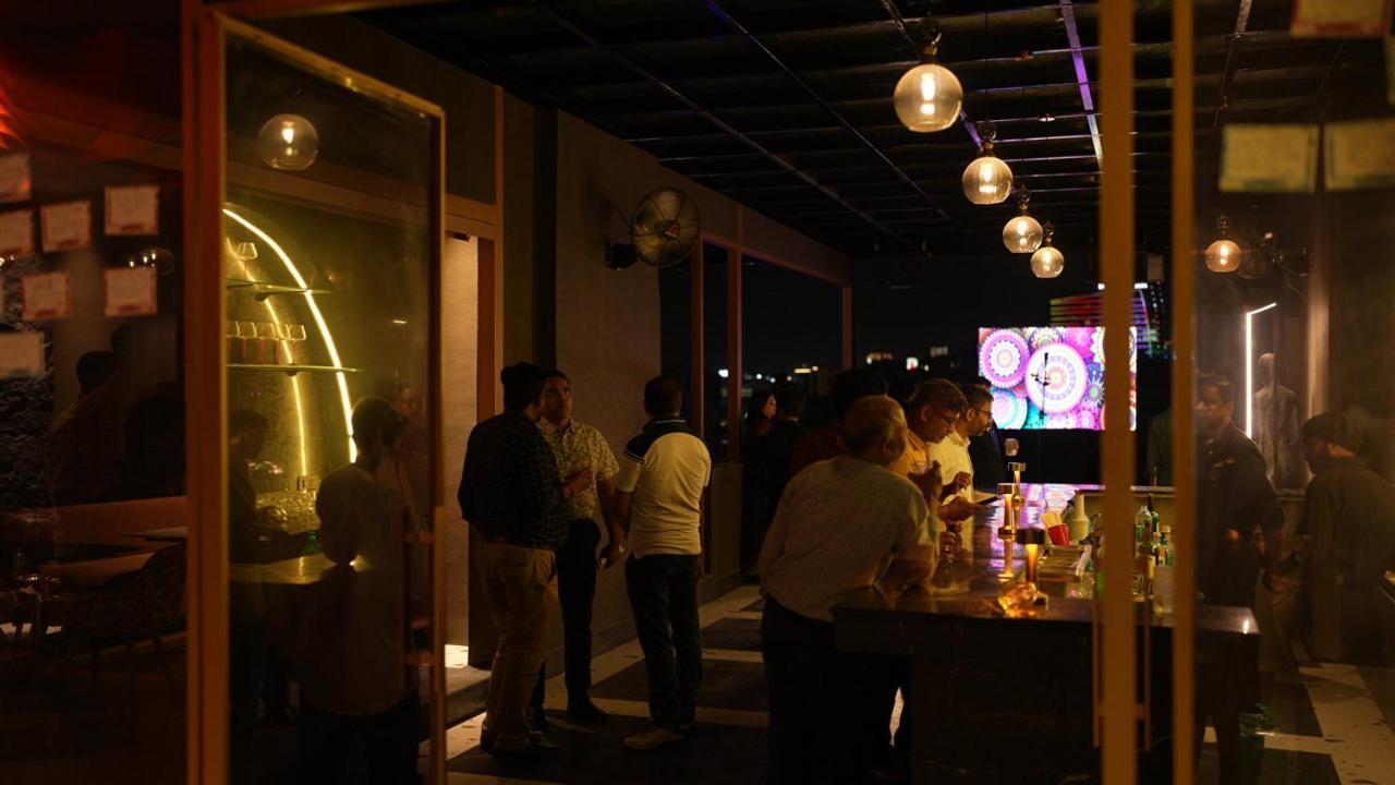 Aquila Grand Suites - Noida Sector 136 Eksteriør bilde