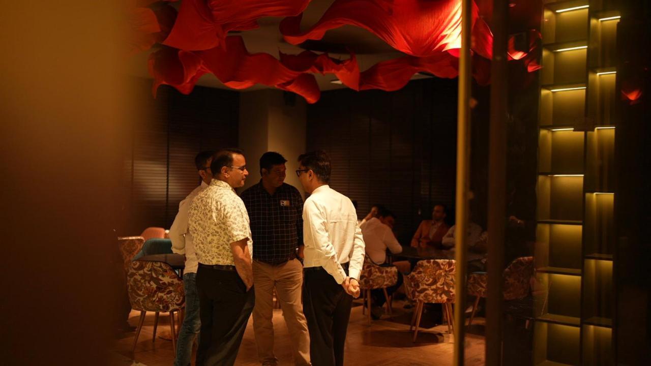 Aquila Grand Suites - Noida Sector 136 Eksteriør bilde